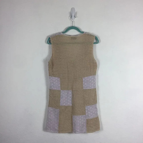 Urban Outfitters Kay Cream Tan Patchwork 70s Eyelet Shift Mini Dress Medium - Picture 14 of 15